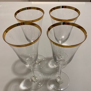 Vera Wang Classic Gold Goblets- set of 4